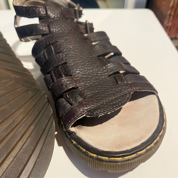 Dr Martens  Women’s Brown Sandals SZ 6.5 - Picture 2 of 5